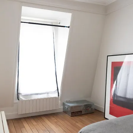 Cozy 54 M Cocoon In 18th *